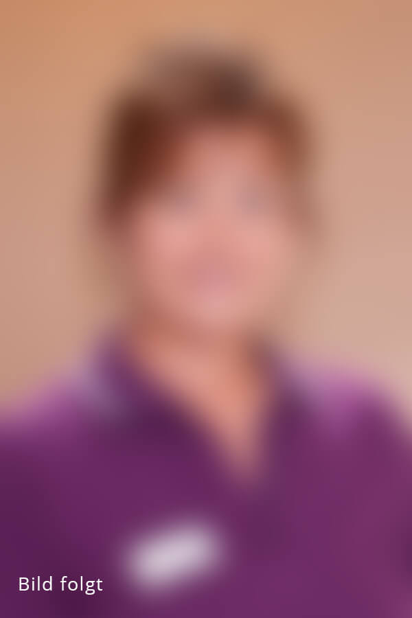 Zahnarzt-Wurzen-Klass-Bild-folgt Zahnarzt Wurzen - Team - Portrait von Mitarbeiterin Doreen Lippert